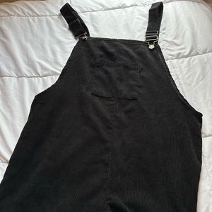 Black SHEIN short overalls 🖤☕️